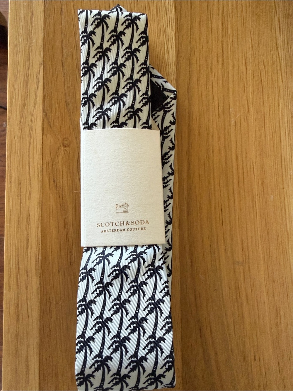 NWT Scotch & Soda Black and White Palm Skinny Tie